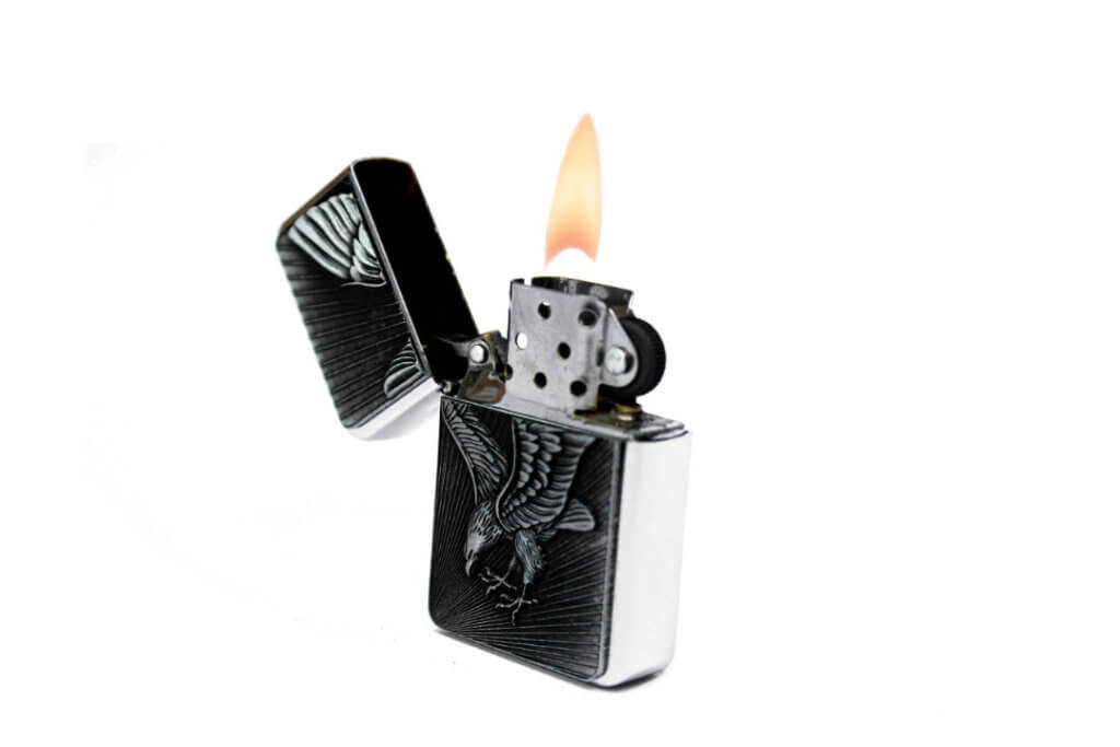 zippo : briquet tempete